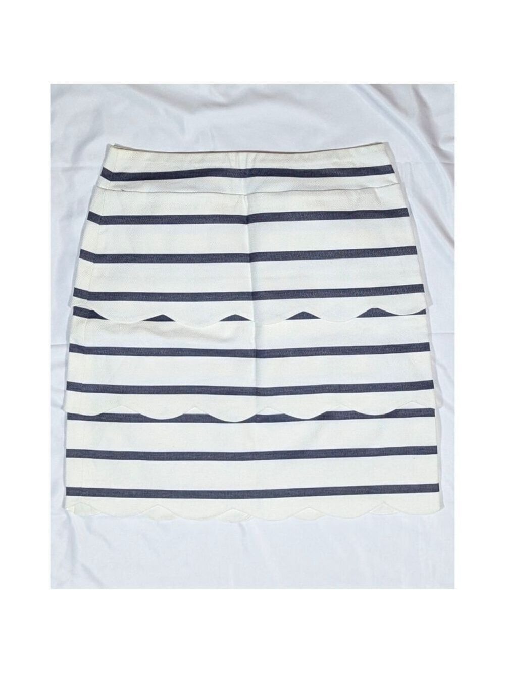 J McLaughlin Nautical Stripe Skirt White Navy Size 6 - Picture 2 of 3